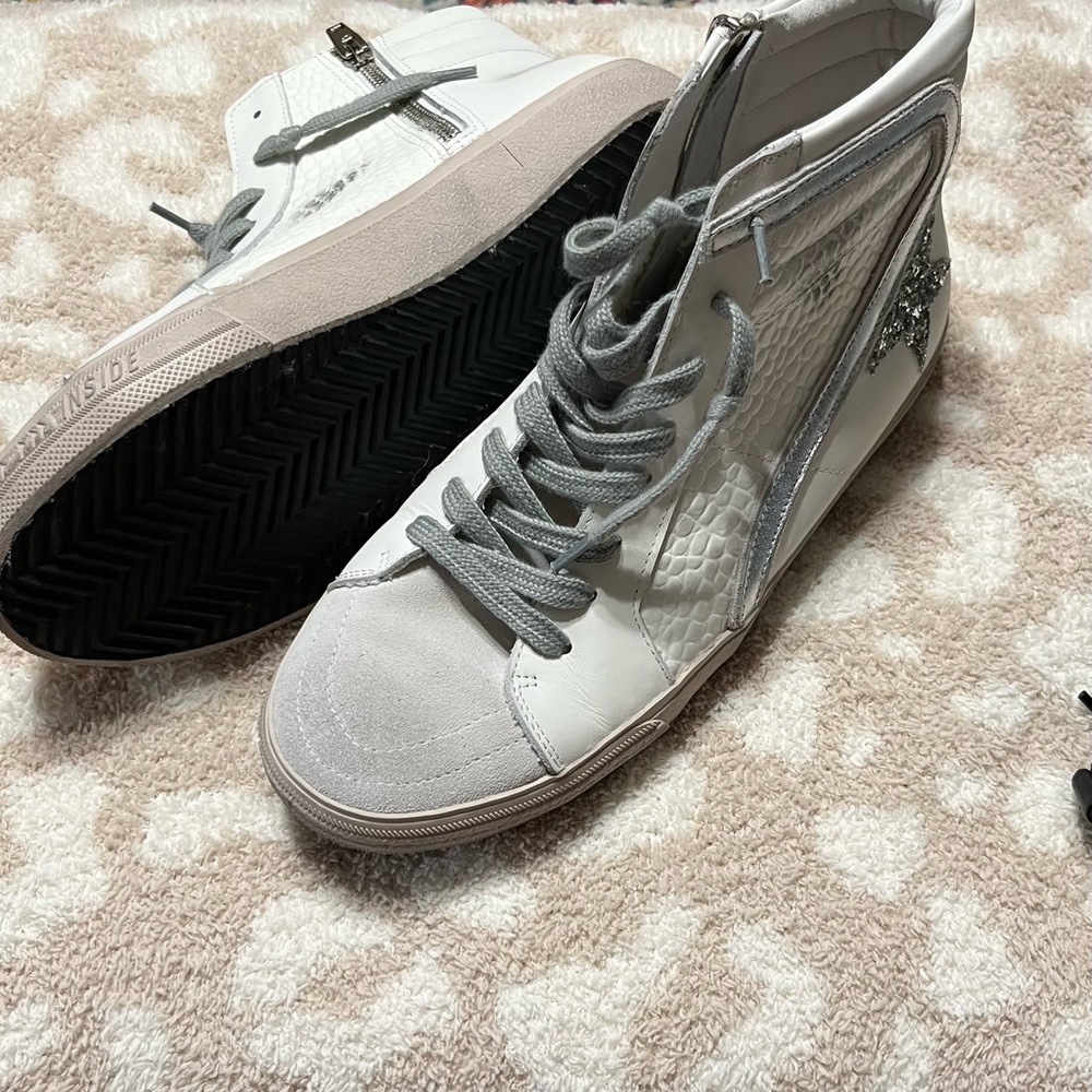 Never worn! Golden Goose Dupes - NEW with bag & extra black laces. Size 41